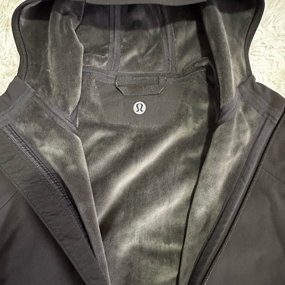 lululemon athletica Men's Black Cross Chill Jacket Size Large - Picture 6 of 9
